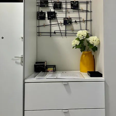 The Birdsong Between Two Lakes 公寓 *