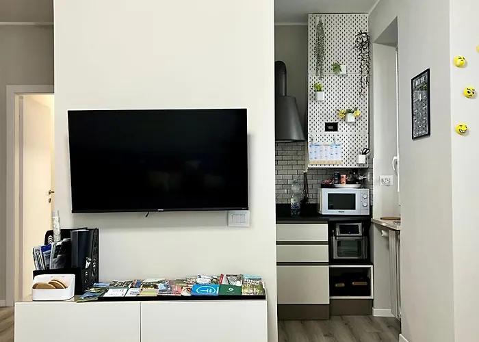 The Birdsong Between Two Lakes * Nebbiuno